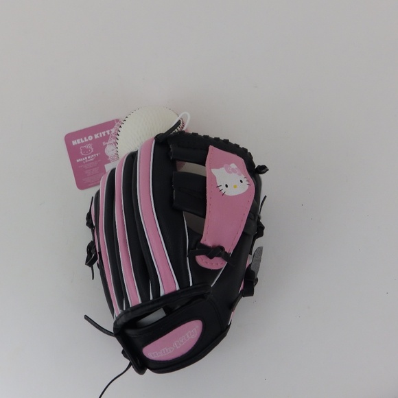 Hello Kitty Tee-Ball Set, Bat, Glove, Ball NWT Vintage 2013 Only Displayed - Picture 4 of 6